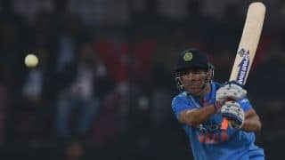 Watch MS Dhoni warm up ahead of India-South Africa Durban ODI